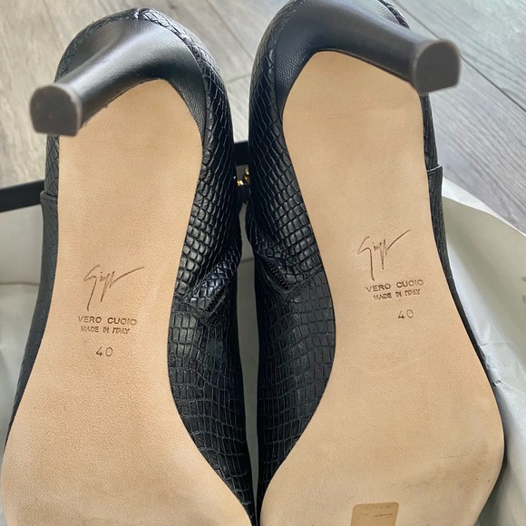 Giuseppe Zanotti NWT Booties 40 - Picture 14 of 16